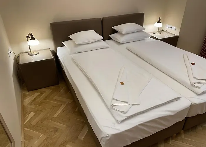 Dozsa Apartament Segedyn