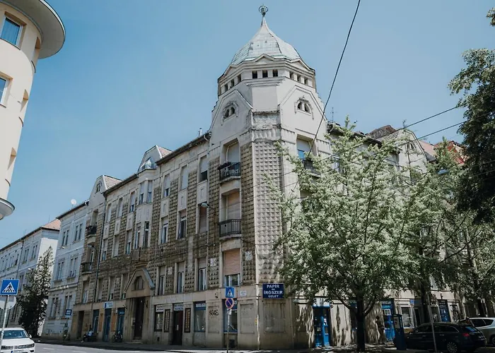 Dozsa Apartament