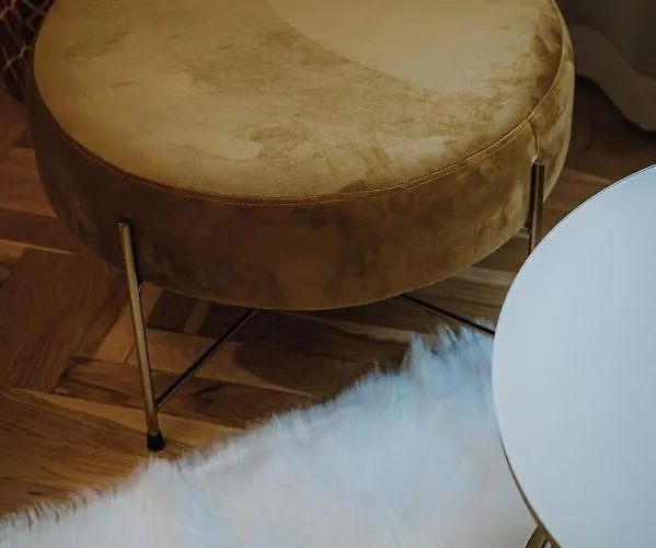 Dozsa Apartament *