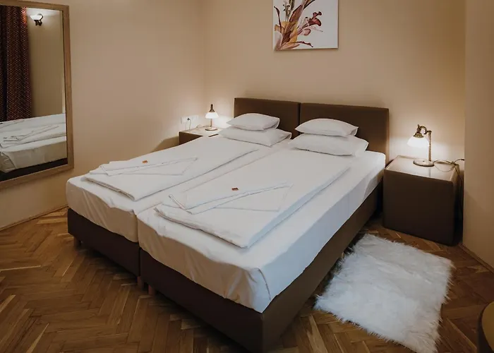 Dozsa Apartament *